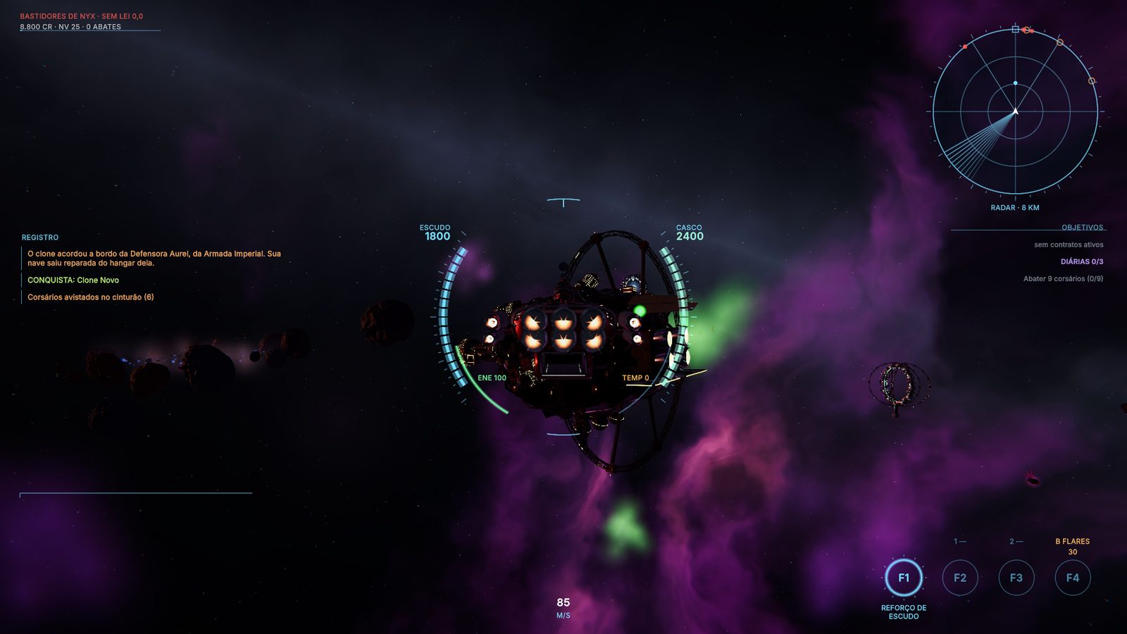 Nave capital no espaço com o HUD de voo
